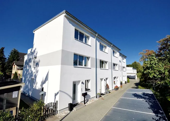 Urbaner Lifestyle Im Klimaneutralen Effizienzhaus Hamburg